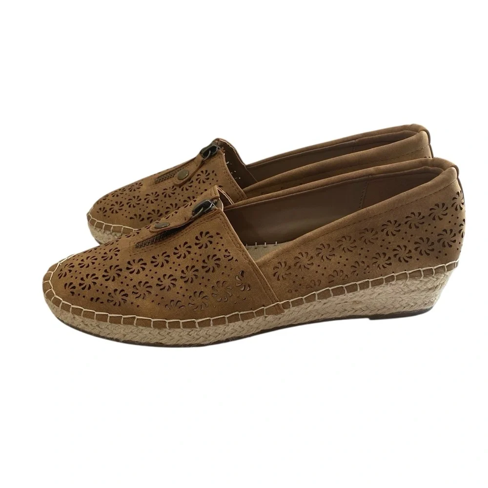 Easy Street Espadrilles Womens ‎ 8.5 Zenon Tan Slip On Cut Out Boho Festival New